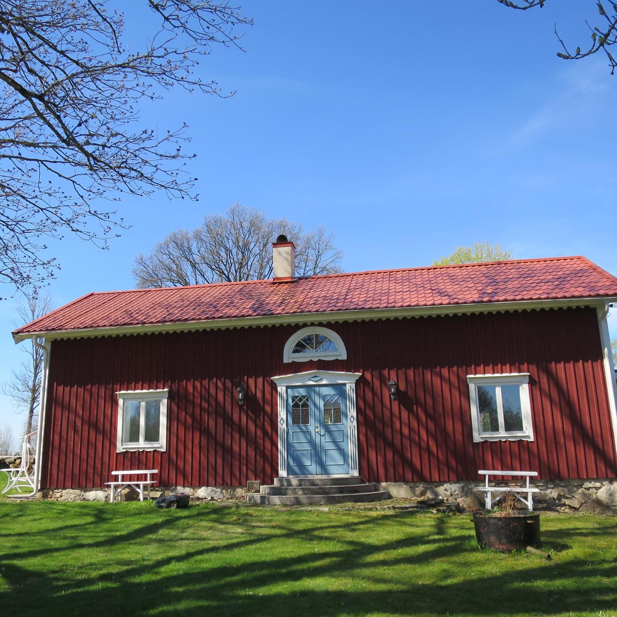Huldas Gard Villa Med Sjaelvhushall Kumla  Exterior photo